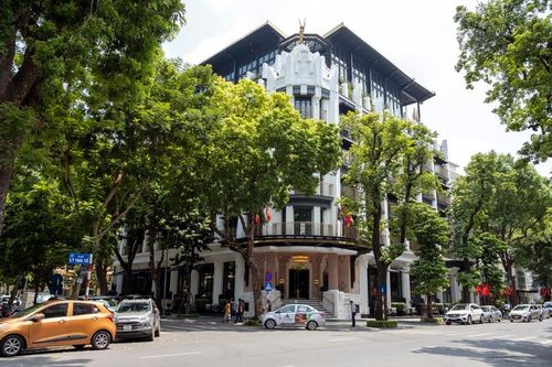 Việt Nam có 2 khách sạn lọt top khách sạn 5 sao tốt nhất thế giới