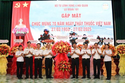 Lữ đoàn 101 kỷ niệm 70 năm Ngày Thầy thuốc Việt Nam