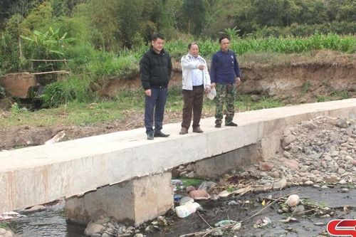 Đảng viên gương mẫu nơi cư trú
