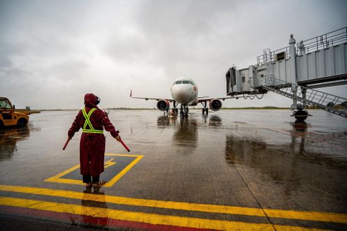 Muốn 'mở rộng cánh' sân bay Phù Cát, Bình Định cần đầu tư những gì?