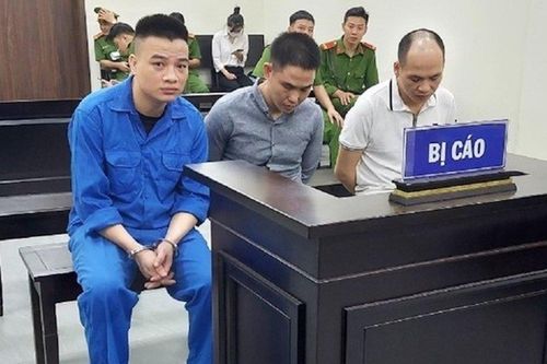 Tra tấn, nhổ 14 chiếc răng của lập trình viên nước ngoài, ép viết game đánh bạc