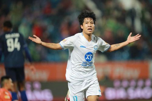 Đánh bại Bình Định, Nam Định giành lại ngôi đầu bảng xếp hạng V.League