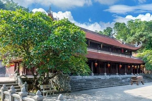 Chùa Non Nước
