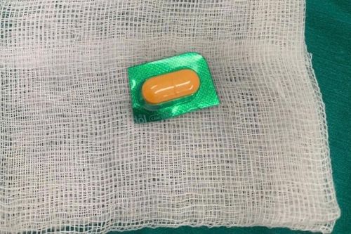 Mua thuốc cảm cúm về uống, người đàn ông 33 tuổi gặp sự cố phải đi cấp cứu