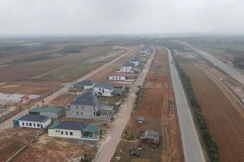 Cận cảnh những khu tái định cư khang trang dọc tuyến cao tốc Bắc - Nam đoạn qua Quảng Bình