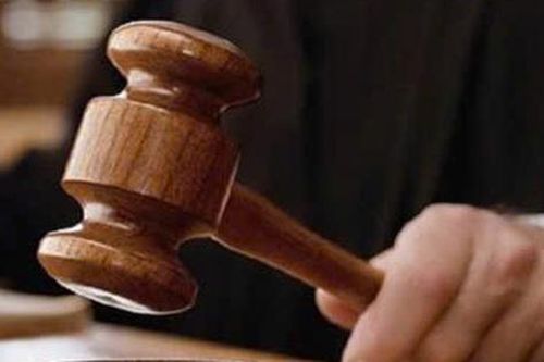 Nhổ răng, dí dùi cui điện để ép lập trình viên viết phần mềm đánh bạc