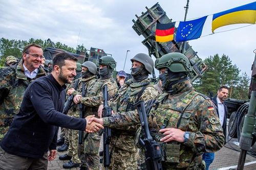 Châu Âu tìm 'chỗ đứng' trong vấn đề Ukraine