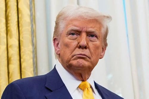 Ông Trump 'cấm cửa' hãng thông tấn AP khỏi Nhà Trắng