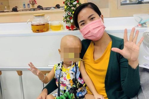 Vụ ồn ào mẹ bé Bắp: Người nhận tiền từ thiện không phải sao kê là xong