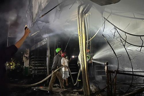 Kon Tum: cháy tiệm sửa chữa xe máy, nhiều người thoát nạn