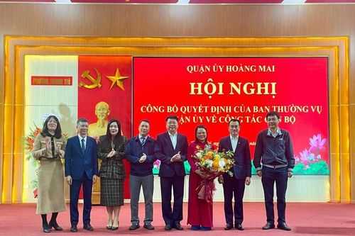 Quận ủy Hoàng Mai công bố các quyết định nhân sự