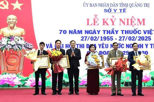 Vinh danh nhiều tập thể, cá nhân ngành Y tế