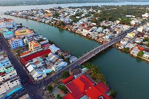 Vĩnh Long: Soi năng lực nhà thầu trúng gói xây dựng đường liên xã hơn 10 tỷ