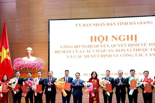 Hà Giang công bố lãnh đạo các sở, ngành sau sáp nhập