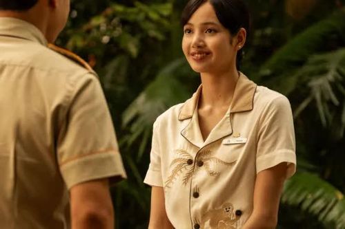 Du lịch Thái Lan kiếm bộn tiền nhờ Lisa