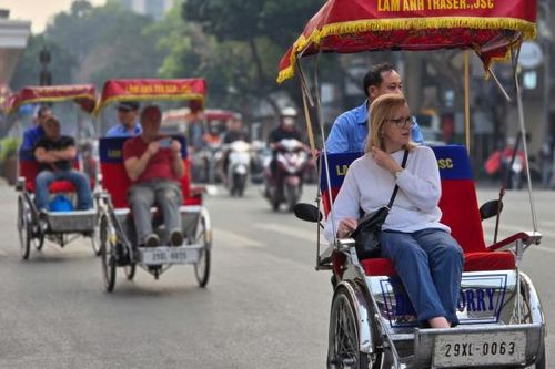 Hà Nội phấn đấu năm 2025 đạt mục tiêu tăng trưởng 8% trở lên