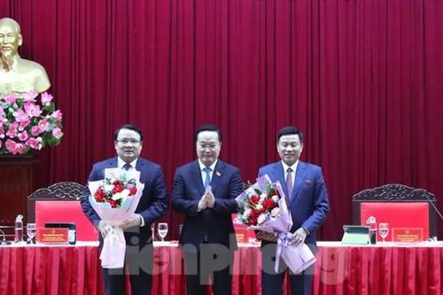 Nghệ An có thêm hai Phó Chủ tịch UBND tỉnh