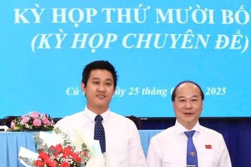 Ông Hứa Quốc Hưng làm Chủ tịch huyện Củ Chi