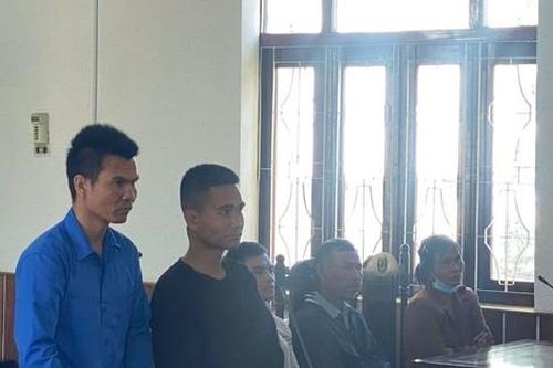 Mâu thuẫn gia đình, anh dùng dao đâm em ruột tử vong