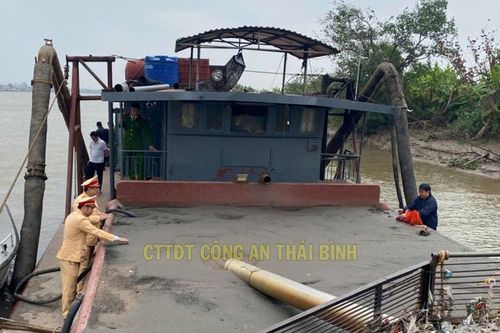 Dùng tàu không biển kiểm soát để khai thác cát trái phép