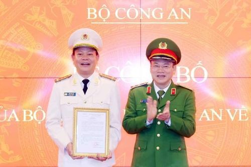 Đại tá Vũ Văn Tấn làm Cục trưởng Cục C06