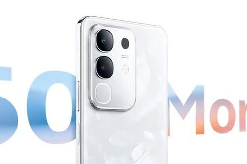 Smartphone chống nước, RAM 8 GB, pin 6.500 mAh, tích hợp AI, giá 6,49 triệu tại Việt Nam