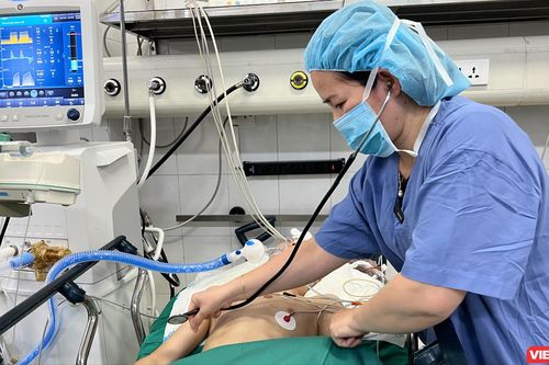 Bác sĩ mổ cấp cứu thanh niên 'vô danh' gặp tai nạn nghiêm trọng
