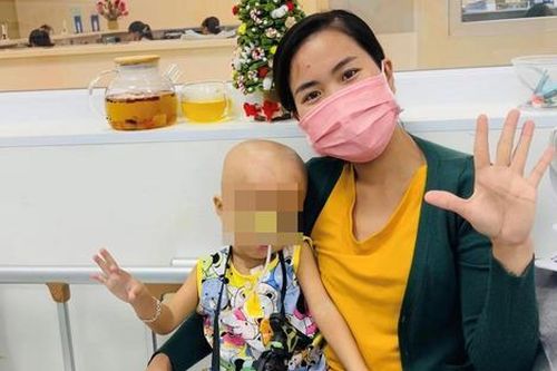 Mẹ bé Bắp lên tiếng về ồn ào chuyện sao kê tiền ủng hộ chữa bệnh cho con trai