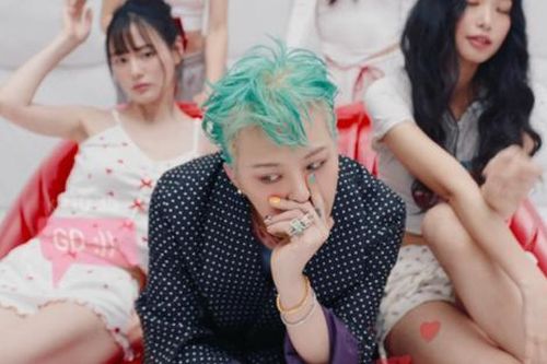 Không hổ danh 'ông hoàng Kpop', G-DRAGON càn quét BXH chỉ trong vòng 5 phút!