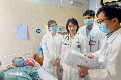 Chào mừng 70 năm Ngày Thầy thuốc Việt Nam (27-2) Giỏi y thuật, sáng y đức (bài 1)