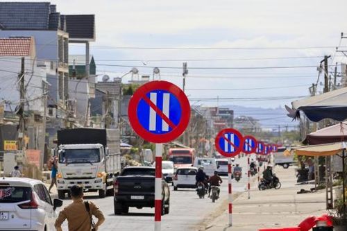 Chủ tịch UBND tỉnh chỉ đạo rà soát, xử lý triệt để bất cập trong tổ chức giao thông đường bộ