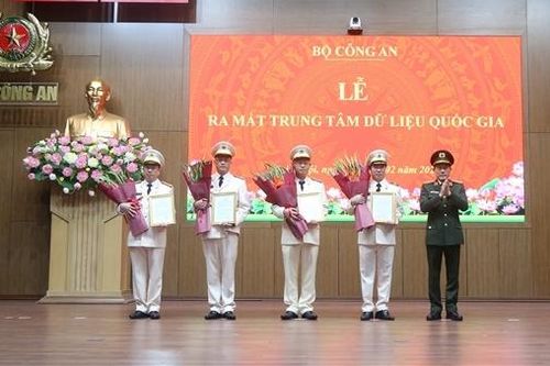 Tổ chức trọng thể lễ ra mắt Trung tâm Dữ liệu quốc gia