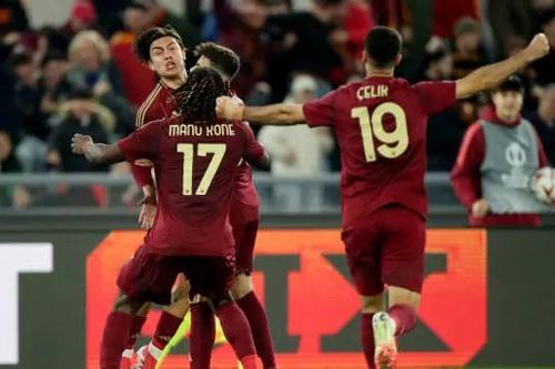 AS Roma cách top 8 Serie A chỉ 1 điểm