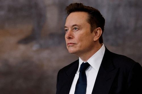 Elon Musk dùng AI đánh giá báo cáo nhân viên liên bang