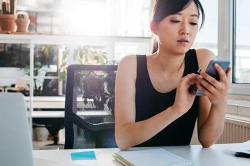 8 điều người EQ thấp thường thích đăng lên mạng