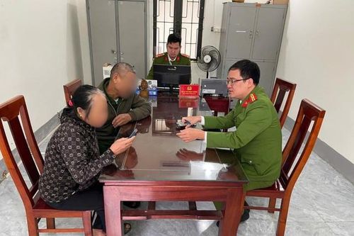 Giả danh nhân viên nhà mạng lừa đảo hai người già