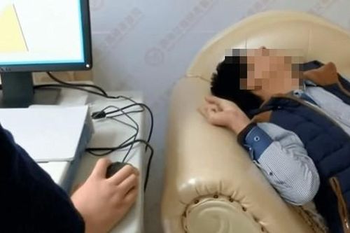 Cô gái ở Trung Quốc bắt bạn trai trải nghiệm cảm giác sinh nở giả trước khi cưới