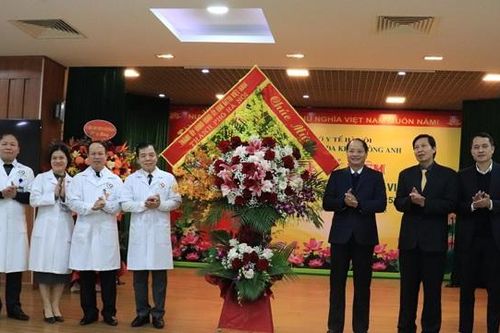 Chúc mừng Ngày Thầy thuốc Việt Nam tại Bệnh viện đa khoa Đông Anh