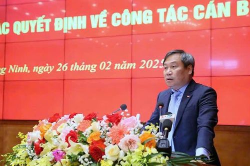 Quảng Ninh công bố nghị quyết thành lập, tổ chức lại các cơ quan chuyên môn thuộc Ủy ban nhân dân tỉnh và công tác cán bộ