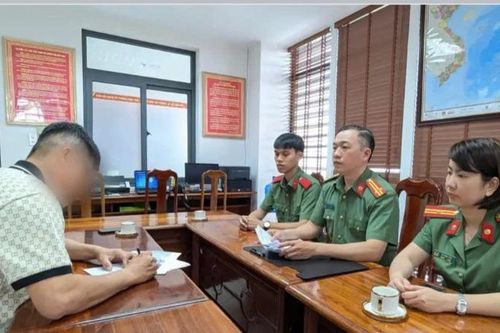 Một đối tượng bị phạt 7,5 triệu đồng do đưa thông tin bịa đặt, gây hoang mang trong nhân dân