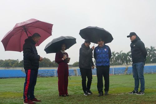 Trận Hà Tĩnh vs Thanh Hóa đá sân Vinh