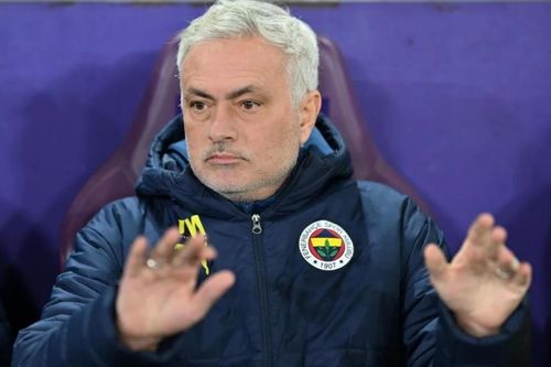 Galatasaray lôi Mourinho ra tòa?