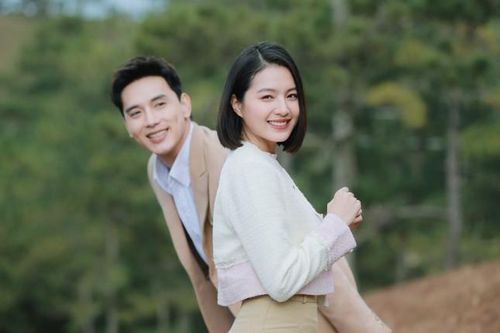 Couple 'tổng tài - tiểu thư thất lạc' gây sốt màn ảnh Việt nói về nghi vấn 'phim giả tình thật'