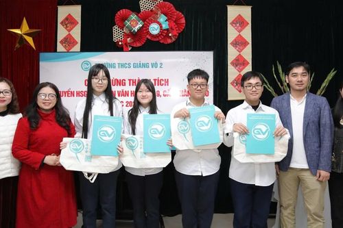 Ngôi trường giành 22 giải trong lần đầu dự thi HSG cấp TP Hà Nội