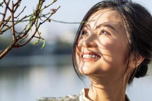 Diệu Hương nền nã, tinh tế với áo dài; Hoa hậu Giáng My được khen 'trẻ mãi không già'