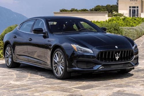 Triệu hồi hơn 27.000 chiếc ô tô hãng Maserati do lỗi camera lùi
