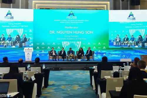 Phát huy vai trò gắn kết và thúc đẩy hòa bình của ASEAN trong một thế giới phân mảnh