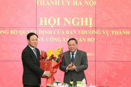 Ban Thường vụ Thành ủy Hà Nội công bố quyết định về công tác cán bộ