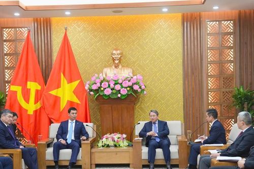 Bộ trưởng Bộ Tư pháp Nguyễn Hải Ninh tiếp Chủ tịch Cơ quan phòng, chống tham nhũng Kazakhstan