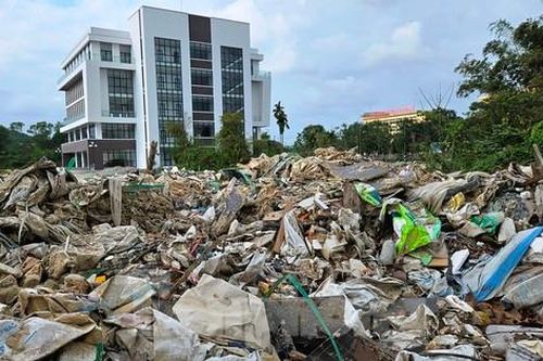 Khu quy hoạch Đại học Huế thành bãi rác 'khủng'